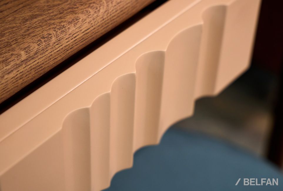 Стол туалетный "Меридиан" (с декором) массив дуба, МДФ 2