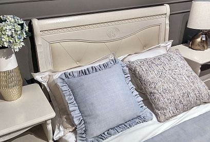 Кровать "Лика" (низкое изножье); без основания, без матраса; *ММ-137-02/14Б; (1400x2000); белая эмаль; LG0505Р (гр. кожи 1)