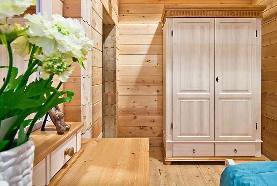 Шкаф "Хельсинки-2-GT-М" массив сосны 3