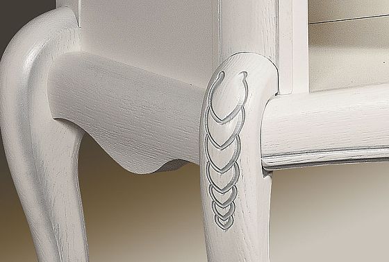 Консоль "Флерон" массив и шпон бука 3