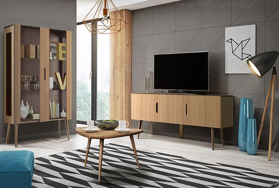 Витрина 2-х дв."Элва" массив и шпон дуба 4