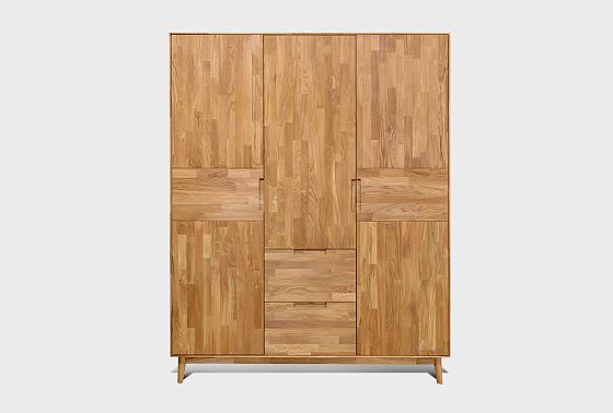 Шкаф для одежды 3-х дверный "Ирвинг" массив дуба 3