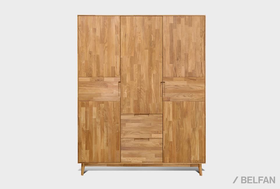 Шкаф для одежды 3-х дверный "Ирвинг" массив дуба 7