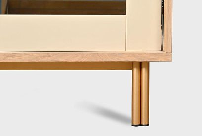 Витрина 1-но дверная «Авеню» (правая); *А-019.210; к-персиковое масло, ф-нюд