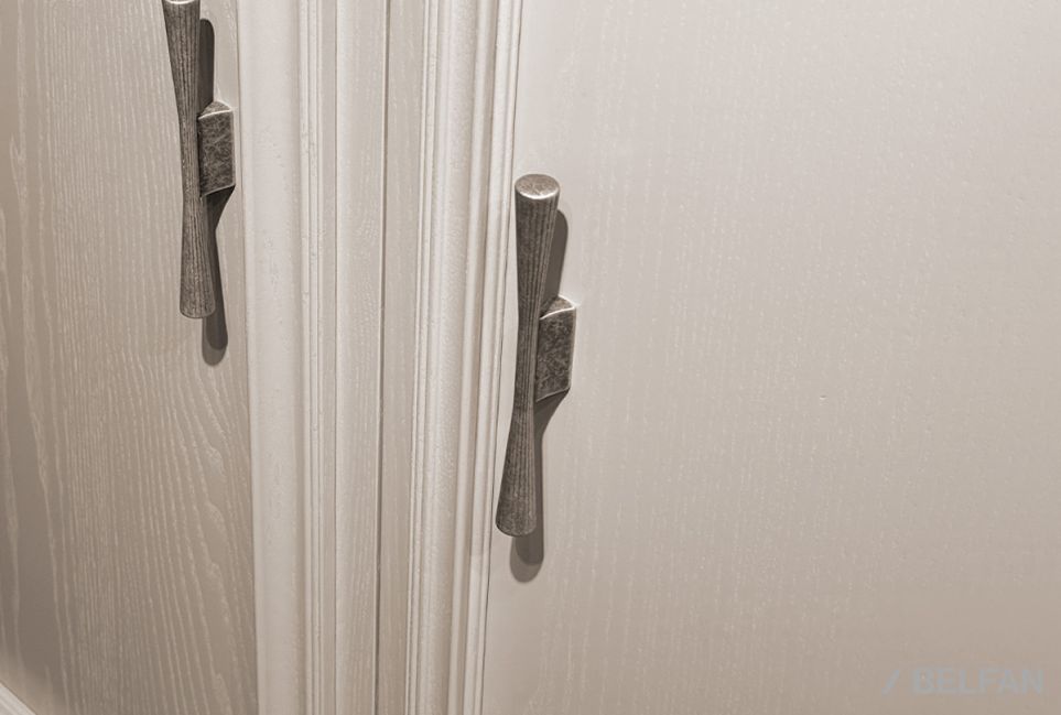 Тумба высокая "Сакраменто" массив и шпон дуба, МДФ 5