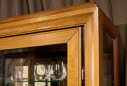 Шкаф с витриной 2-х дверный "Соната" (узкий)