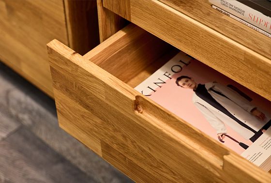 Шкаф с витриной 1-но дверный "Ирвинг" (правый) массив дуба 3