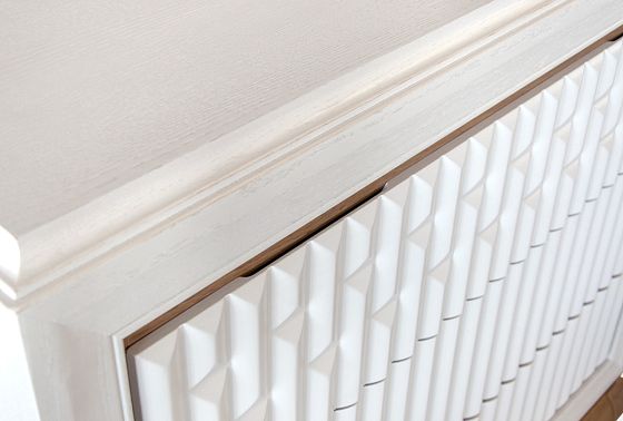 Комод "Армония" (узкий) массив и шпон дуба 13