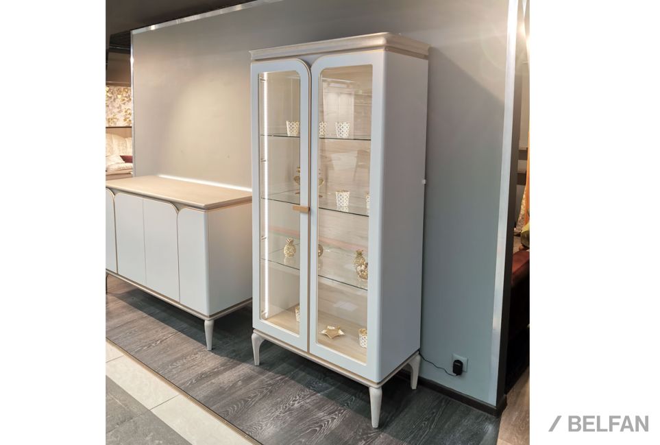 Шкаф с витриной 2-х дверный "Алекса" массив и шпон дуба, МДФ 7