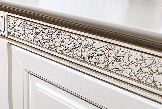 Комод "Сиена" массив и шпон дуба, МДФ 4