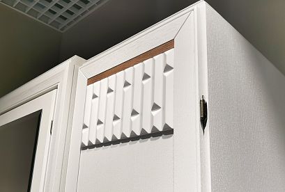 Шкаф для одежды 3-х дв. "Армония" с зеркалом; *ММ-434-01/03; айвори + классик