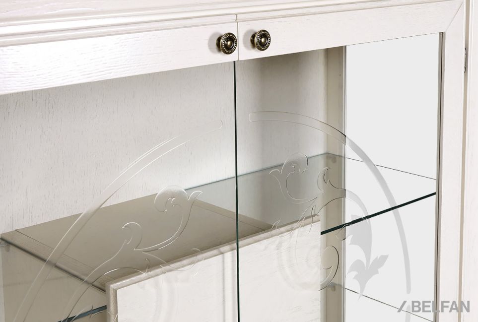 Тумба высокая "Соната" (стекло) массив и шпон дуба 3