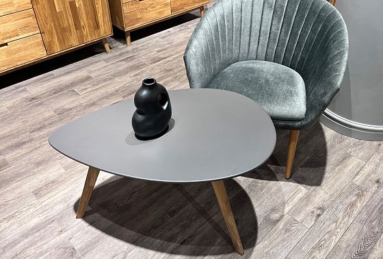 Стол журнальный "Уоллстрит" капля 266 массив дуба, МДФ 2