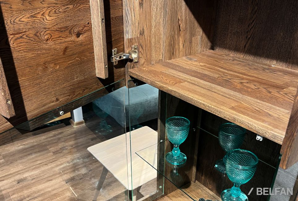 Шкаф с витриной 1-но дверный "Мидгард" (левый) массив дуба 5