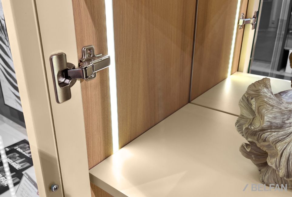 Витрина 1-но дверная «Авеню» (левая) шпон дуба, МДФ, металл 3