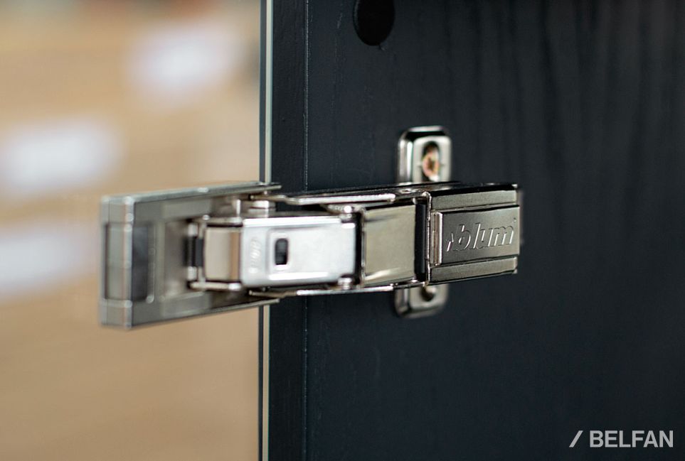 Тумба высокая "Сакраменто" (стекло) массив и шпон дуба, МДФ 7