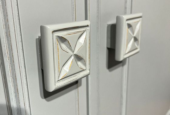 Шкаф для одежды 3-х дверный "Бриансон" массив и шпон дуба, МДФ 3