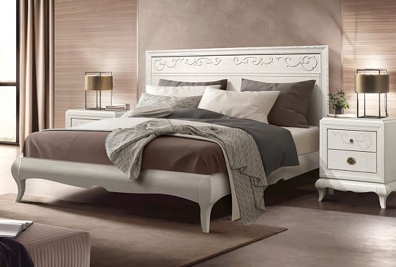 Кровать "Соната" с декором (низкое изножье) массив и шпон дуба 10