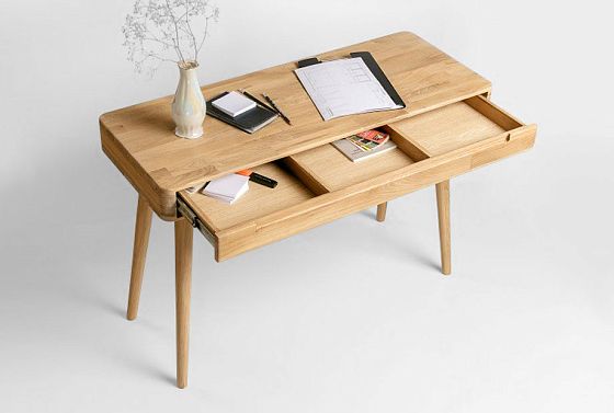 Стол туалетный "Ирвинг" массив дуба 8