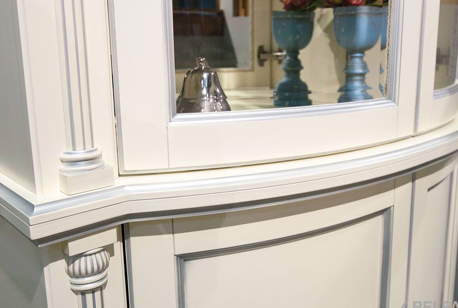 Шкаф с витриной "Валенсия 2з" массив и шпон берёзы 2