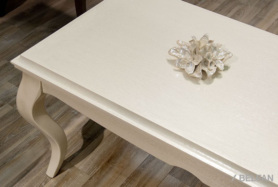 Стол журнальный "Соната" массив и шпон дуба 2