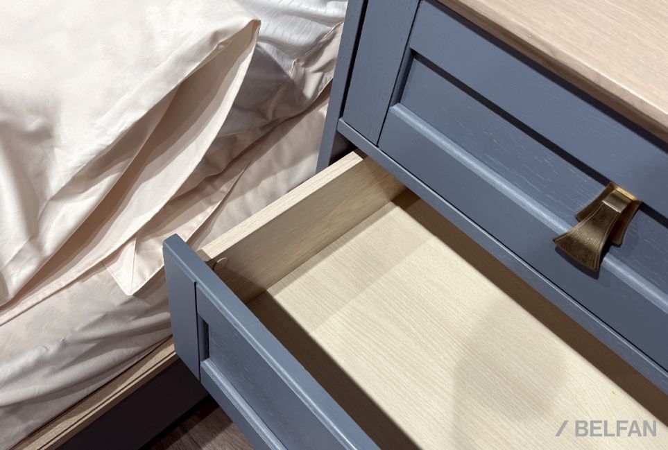 Тумба прикроватная "Стюарт" массив и шпон дуба 6