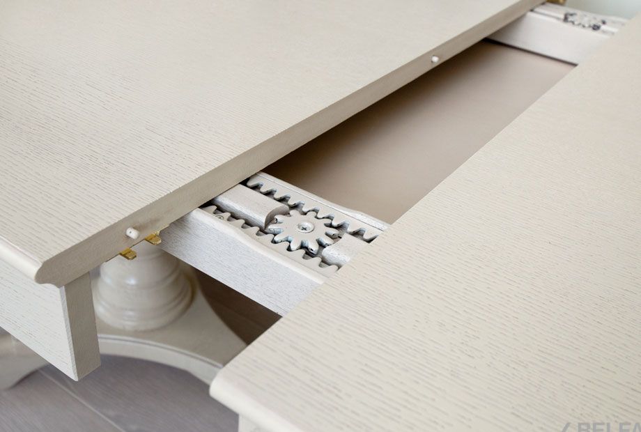 Стол обеденный "Полонез" 41/01 массив и шпон дуба 2