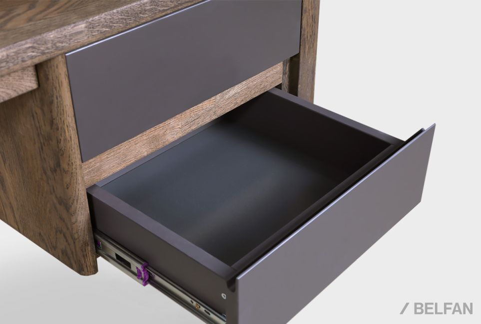 Стол письменный "Уоллстрит" (2 тумбы) массив дуба, МДФ 4