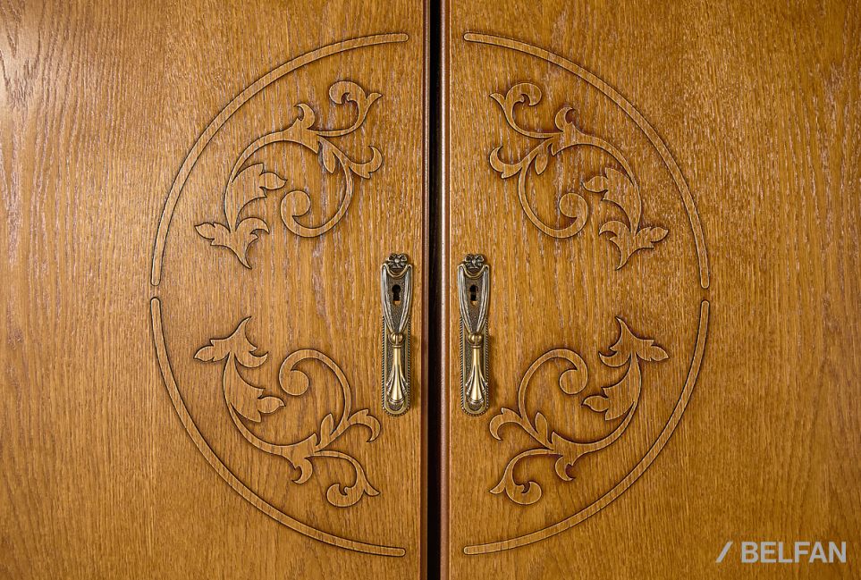 Шкаф навесной 4-х секционный "Соната" (без декора) массив и шпон дуба 2