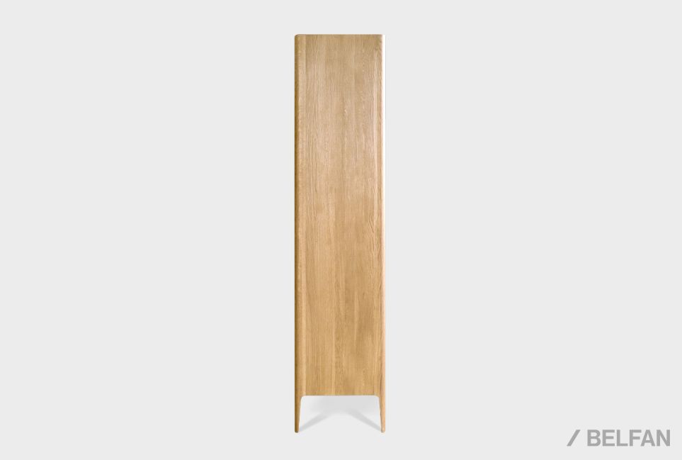 Витрина 2-х дверная "Бергамо" массив дуба 8