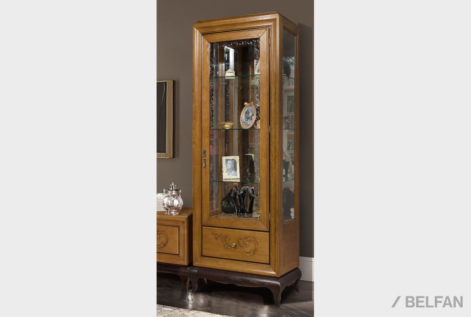 Шкаф с витриной 1-но дв. "Соната" (правый) массив и шпон дуба 1