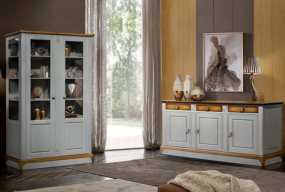 Тумба 3-х дверная "Бриансон" массив и шпон дуба, МДФ 8