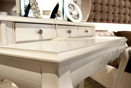 Стол туалетный "Соната" (декор)