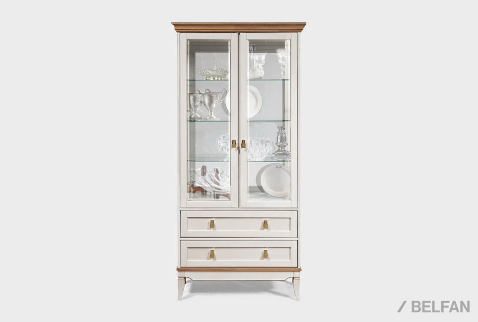 Витрина 2-х дверная "Стюарт" массив и шпон дуба 3