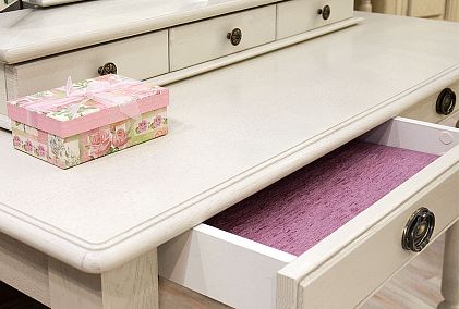 Стол туалетный "Лика"