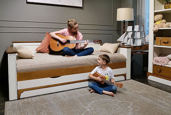 Кровать-диван под два матраса "Бриансон" массив и шпон дуба, МДФ 18