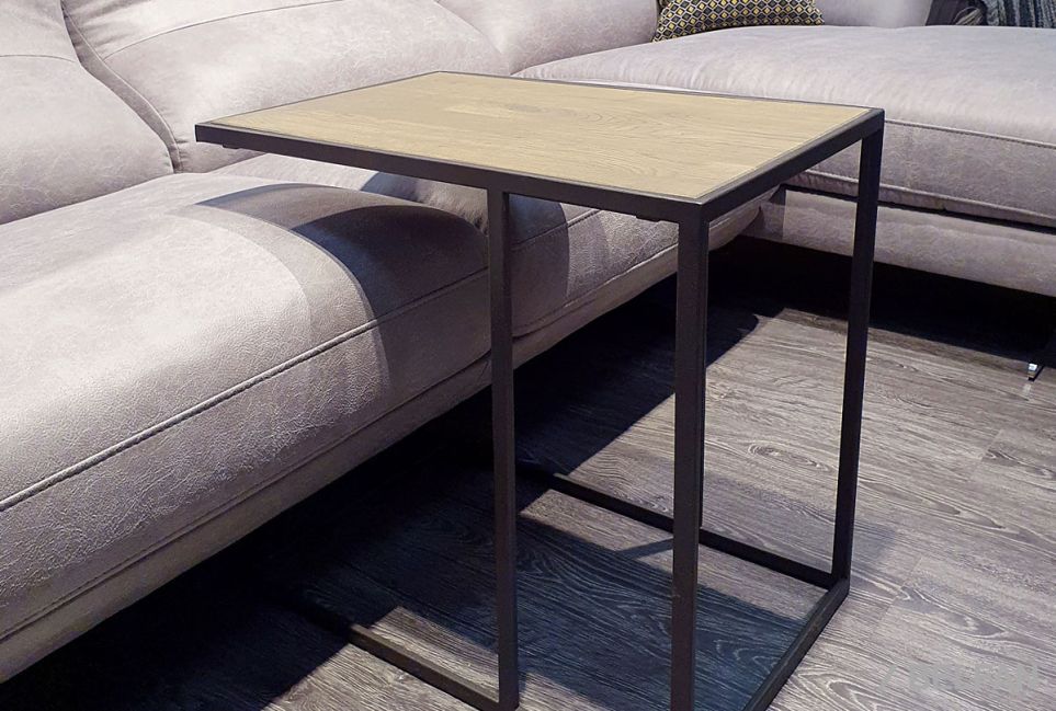 Стол кофейный "Арт" приставной массив дуба, металл 2