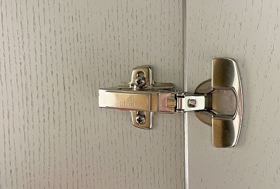 Шкаф для одежды "Коста" 2-х дв. без зеркала массив и шпон дуба 5