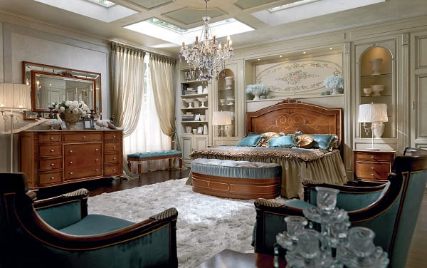 Спальный гарнитур в итальянском стиле