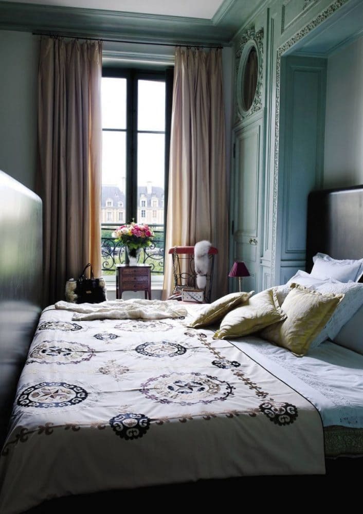 Мебель для спальни в классическом стиле