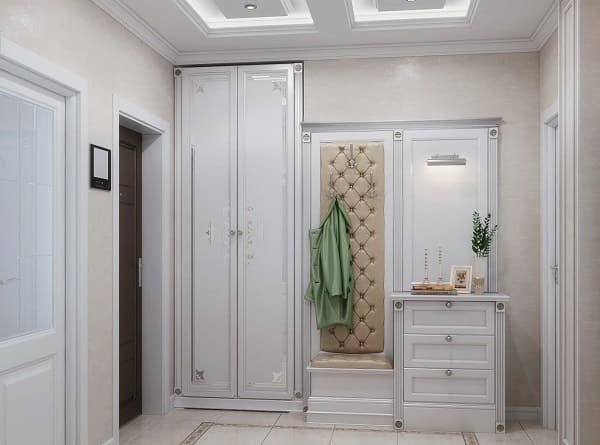 Прихожая в классическом стиле 