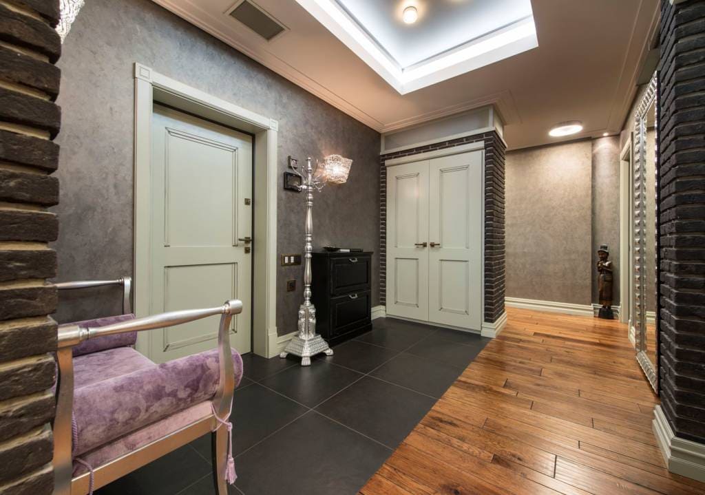 Прихожая в стиле лофт