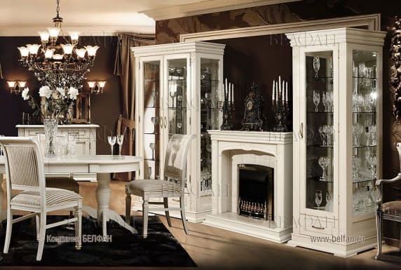 Белая стенка в классическом стиле