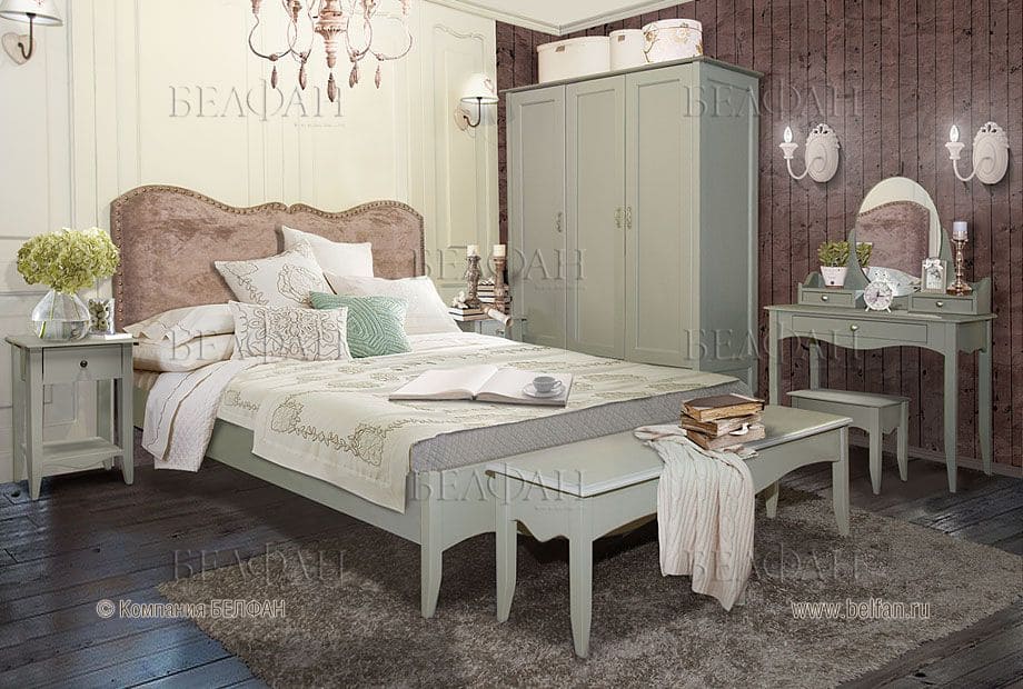 спальня из массива дерева