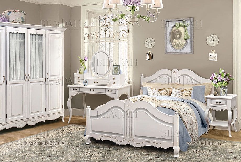 спальня из массива дерева