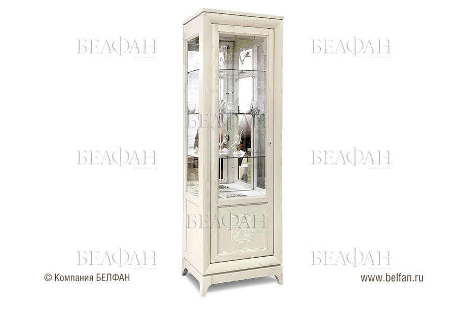 шкаф витрина