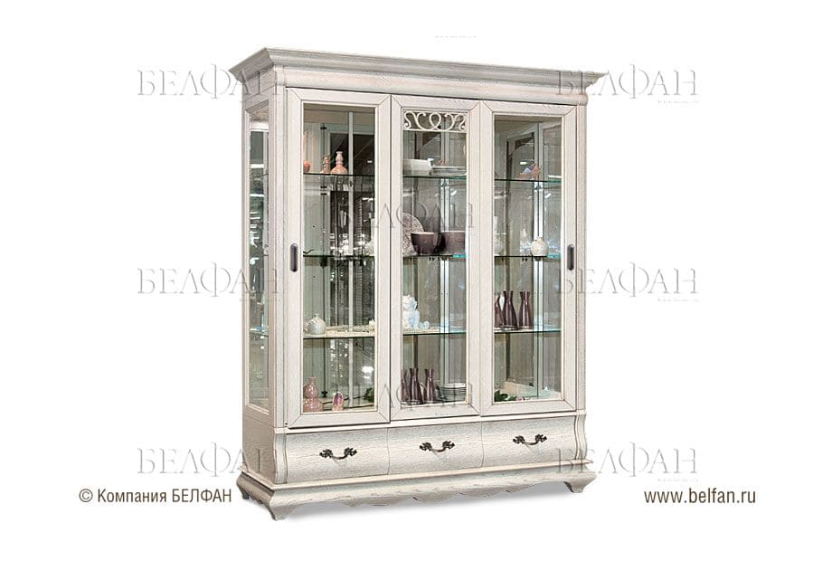 шкаф витрина