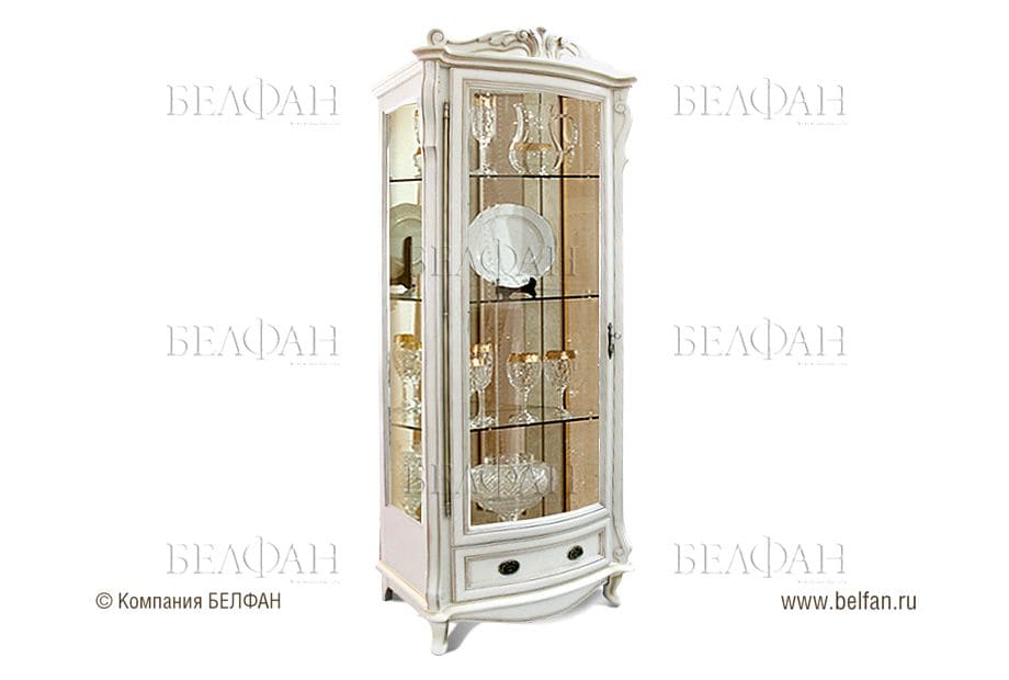 шкаф витрина