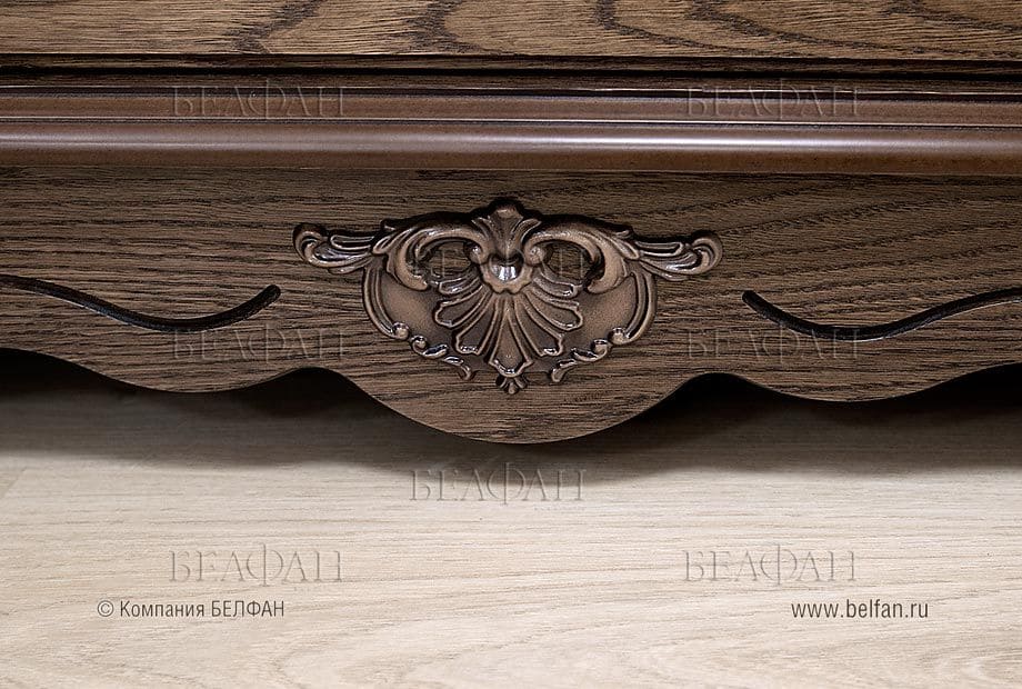 шкаф витрина