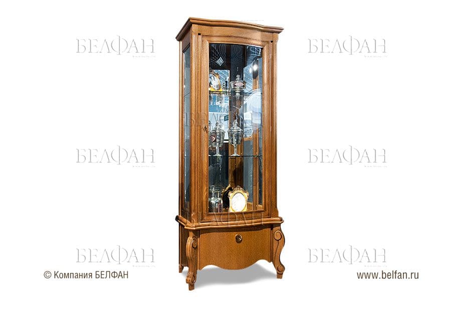 Пристенный шкаф-витрина